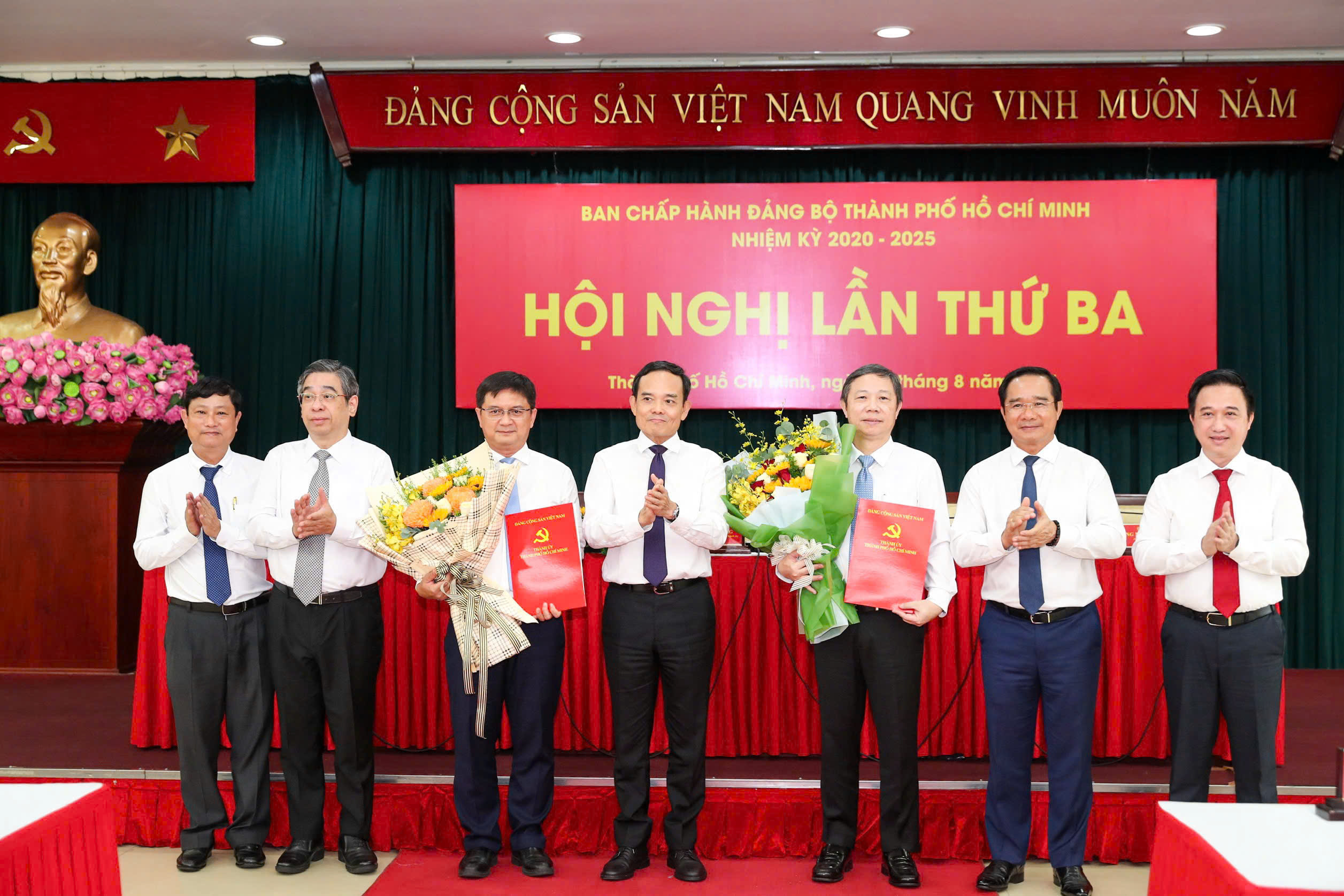 M. Duong Anh Duc est le chef du département de propagande et de mobilisation de masse du comité du Parti de Ho Chi Minh-Ville - Photo 2.