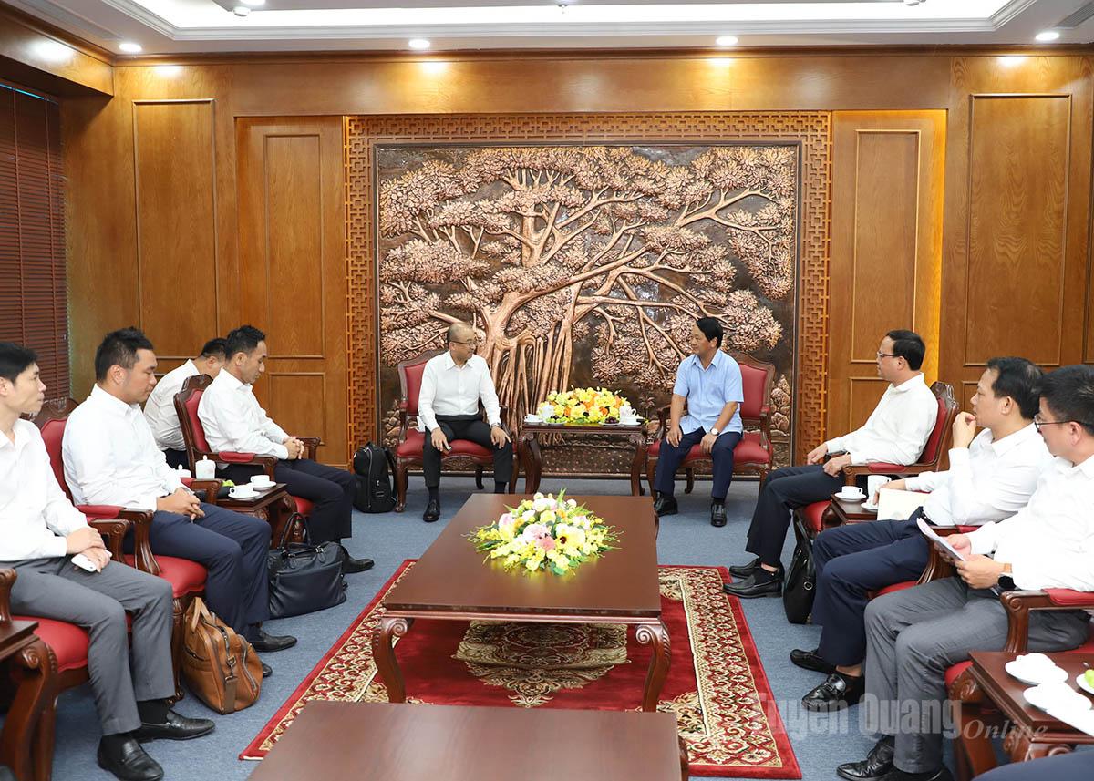 លេខាបក្សខេត្ត Hau A Lenh បានទទួលជួបគណៈប្រតិភូក្រុមហ៊ុន EREX Japan Joint Stock Company