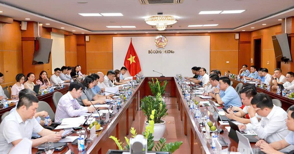 국경 무역: 엄청난 잠재력, 많은 과제
