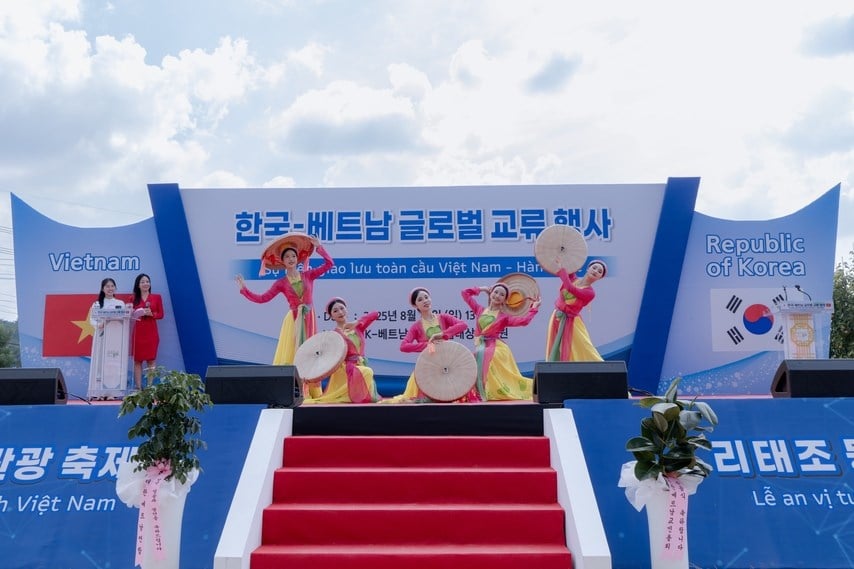 ពិធីបើកមហោស្រពវប្បធម៌វៀតណាម - ទេសចរណ៍នៅកូរ៉េ - រូបថត ៨