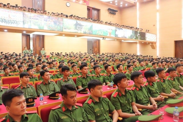 Công an Hà Nội tập huấn bảo đảm an ninh trật tự Lễ kỷ niệm A80