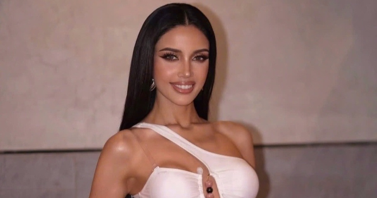 The hot beauty of the living doll just crowned Miss Universe Thailand