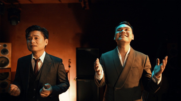 Dạt dào cảm xúc với MV 