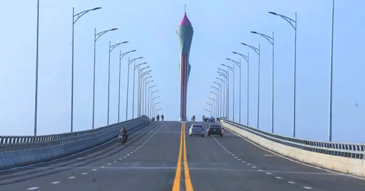 Временное прекращение движения транспорта и людей по мосту Куа Хой