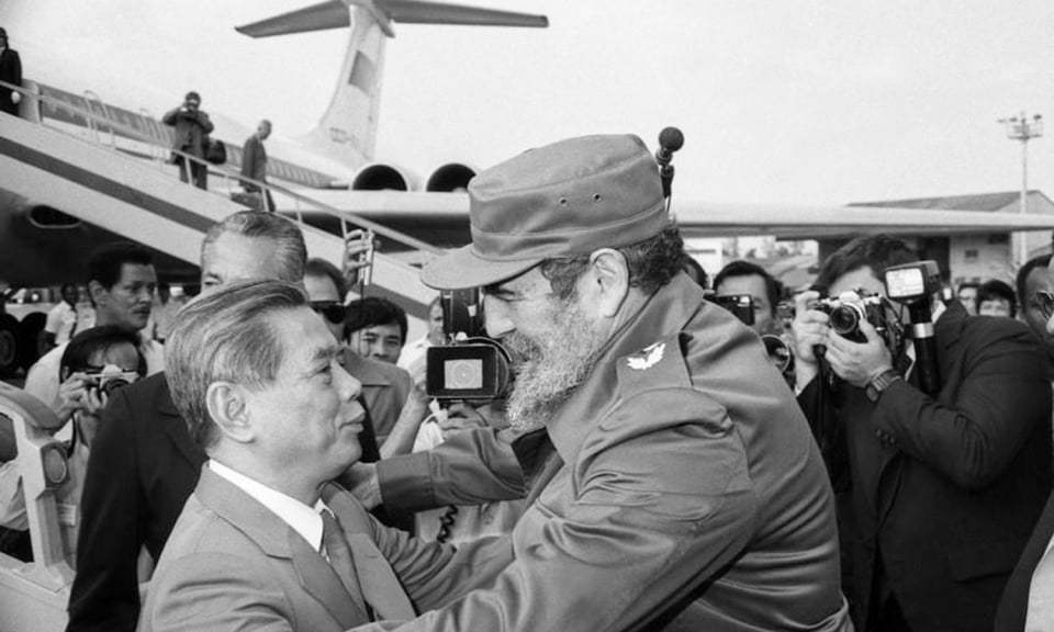 Implementing a campaign plan to support the Cuban people