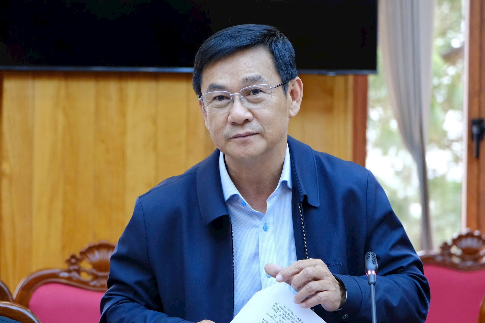 តំណាង​មន្ទីរ​ឧស្សាហកម្ម និង​ពាណិជ្ជកម្ម ផ្តល់​យោបល់​ក្នុង​កិច្ចប្រជុំ