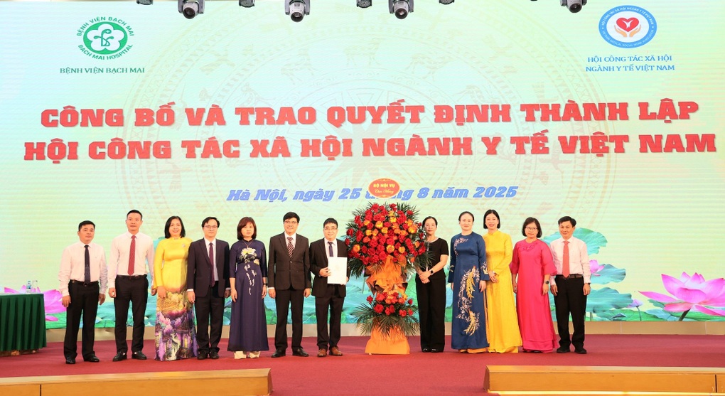 Thứ trưởng Bộ Y tế: Cán bộ Công tác xã hội là thầy thuốc của tâm hồn - 1