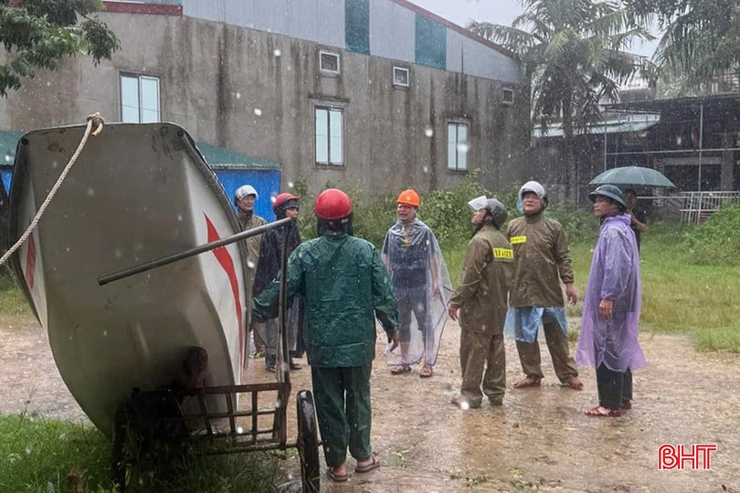 Tiếp tục sơ tán các hộ dân vùng hạ lưu thủy điện Hố Hô và khu vực nguy cơ sạt lở ảnh 11