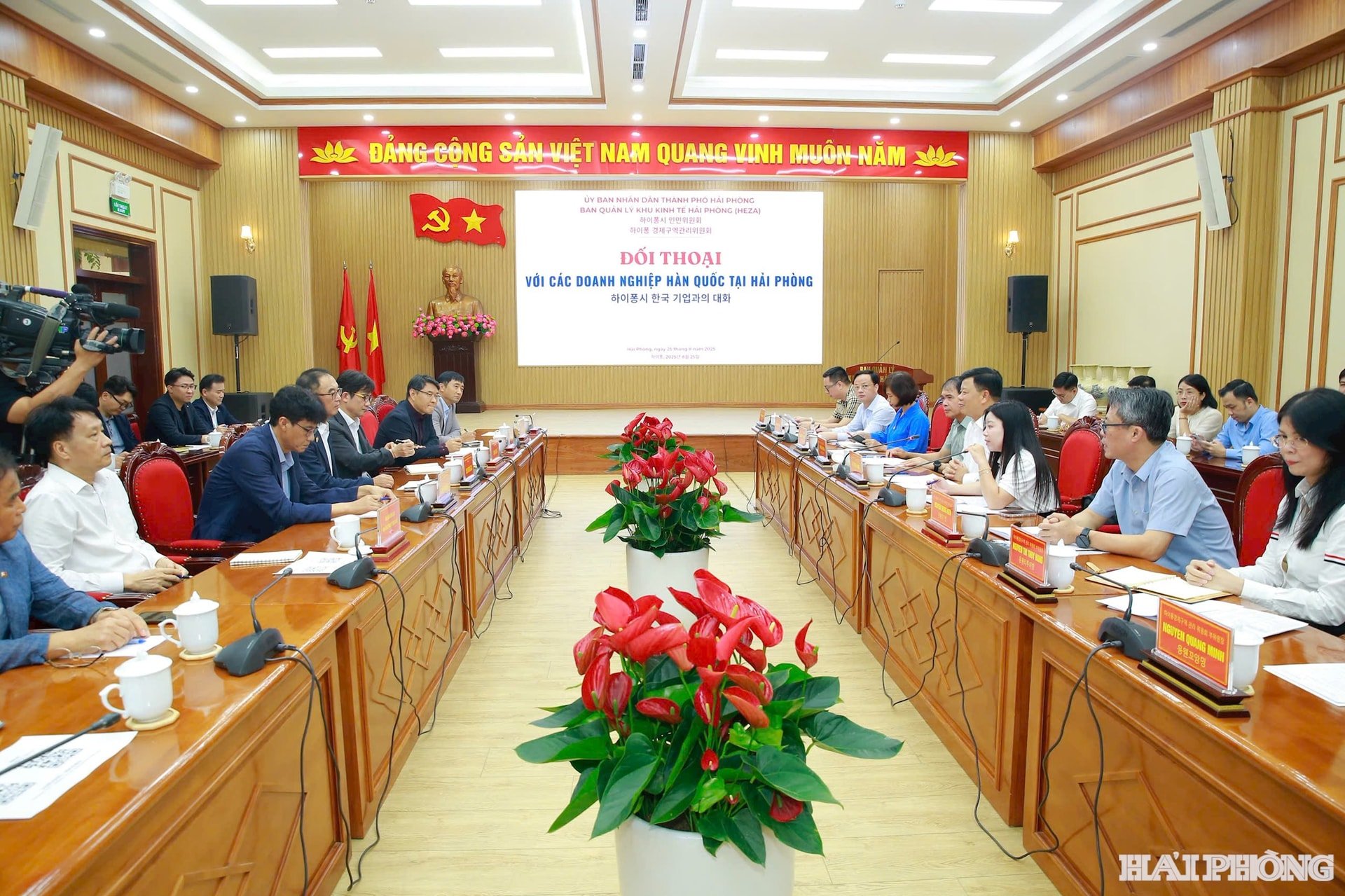 អាជីវកម្ម-2.jpg