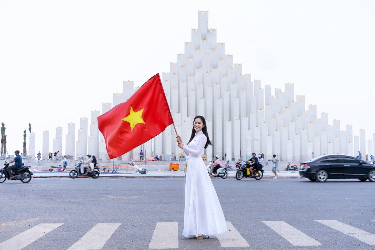9月2日の建国記念日を祝うため、ブンタウのタムタンタワーでチェックインの流行
