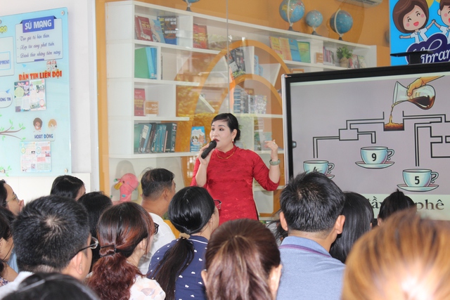 Tựu trường mở: Học sinh và phụ huynh cùng học  - Ảnh 3.