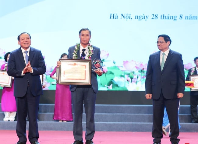 Bộ VHTTDL: Khuyến khích, tạo điều kiện cho các điển hình tiên tiến tiếp tục phát huy, lan toả, nêu gương trong xã hội - Ảnh 3.