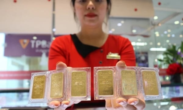 ราคาทองคำแท่ง SJC ทะลุ 127 ล้านดองต่อตำลึง สูงเป็นประวัติการณ์
