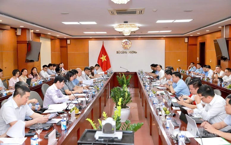 Thương mại biên giới: Tiềm năng lớn, thách thức nhiều- Ảnh 1.
