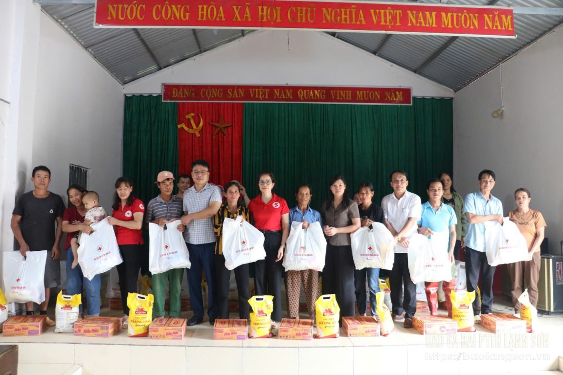 z6943167670185,8b92b7b84561dde7a82e4046e1448អាក្រក់,15522525.jpg