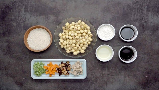 Cách làm cơm chay hấp lá sen thơm ngon cho ngày lễ Vu Lan- Ảnh 2.