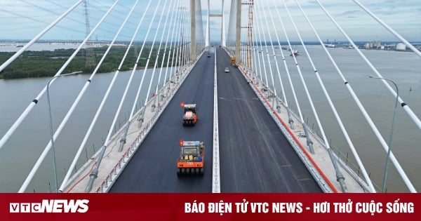 Diện mạo cầu dây văng tĩnh không cao nhất Việt Nam trước ngày về đích