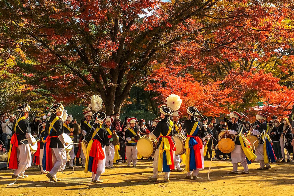 Korea Fall Travel Experience 2025: Experience Festivals, Culture and Red Leaves