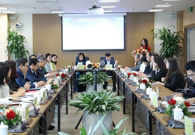 Bộ VHTTDL: Công tác thi đua, xét khen thưởng đi vào thực chất, đúng thành tích, đúng việc, đúng người và kịp thời - Ảnh 2.