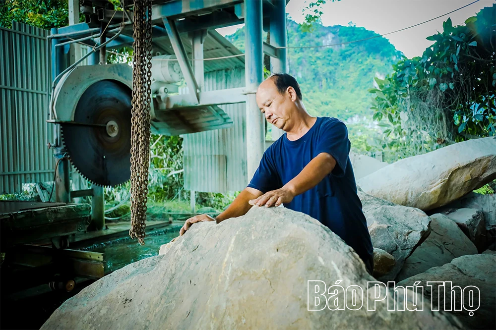 People who breathe life into stone