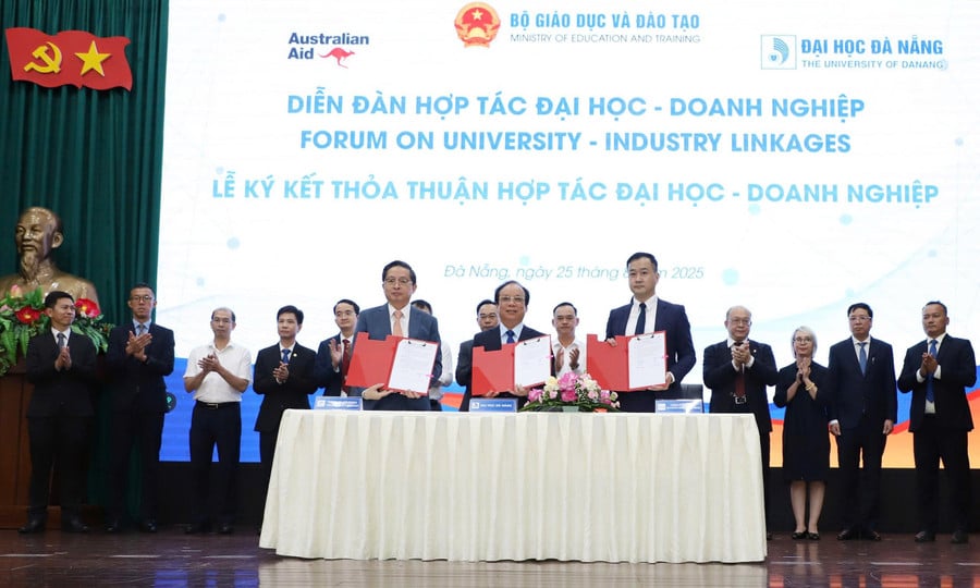dai-hoc-da-nang-ky-ket-hop-tac.jpg