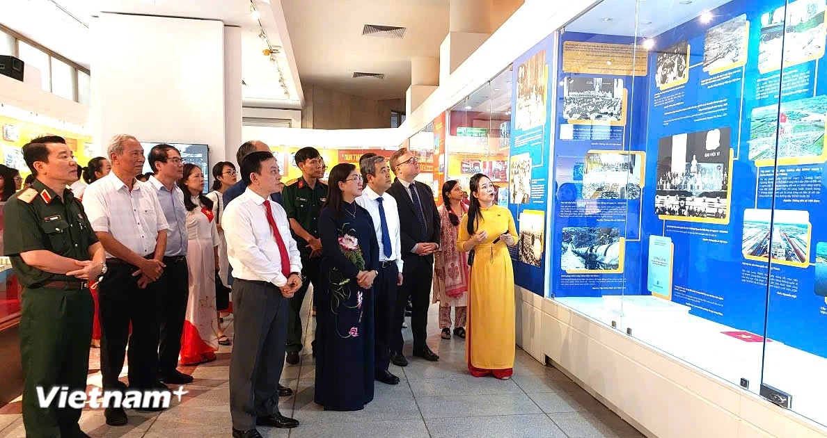 Many artifacts are unveiled for the first time at the special exhibition 'Independence Autumn'