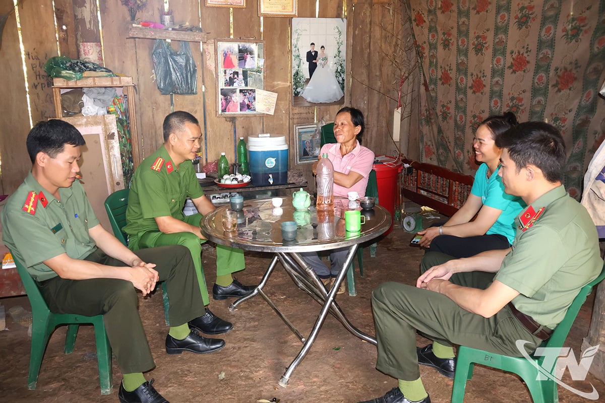 ពី 'ចំណុចក្តៅ' ទៅជនបទសន្តិភាព