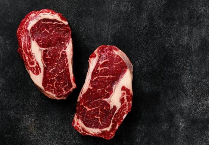 Étude surprenante : la viande pourrait contribuer à réduire le risque de décès par cancer