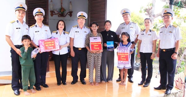 កងពលតូចលេខ១៦២ ជូនអំណោយ និងលើកទឹកចិត្តដល់កូននាគរាជសម្រាប់ឆ្នាំសិក្សាថ្មី។