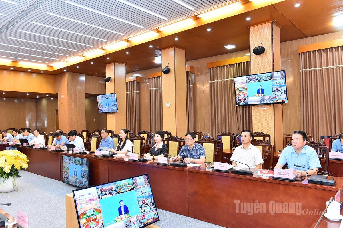 Các đại biểu dự hội nghị tại điểm cầu Tuyên Quang.