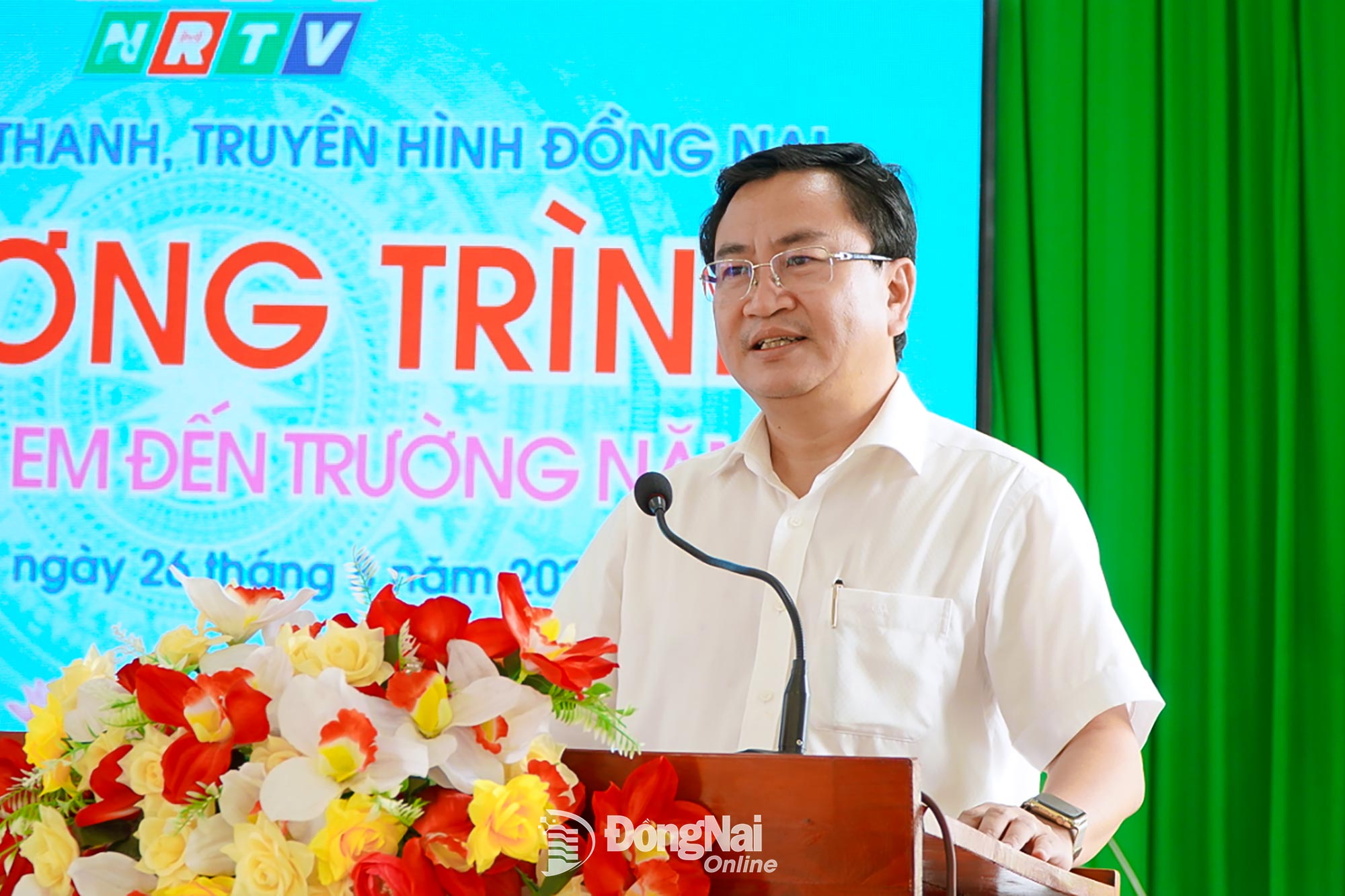លេខាបក្ស ប្រធានក្រុមប្រឹក្សាប្រជាជនឃុំ Phu Vinh លោក Dao Van Tuan មានប្រសាសន៍ក្នុងកម្មវិធី។ រូបថត៖ Thanh Nhan