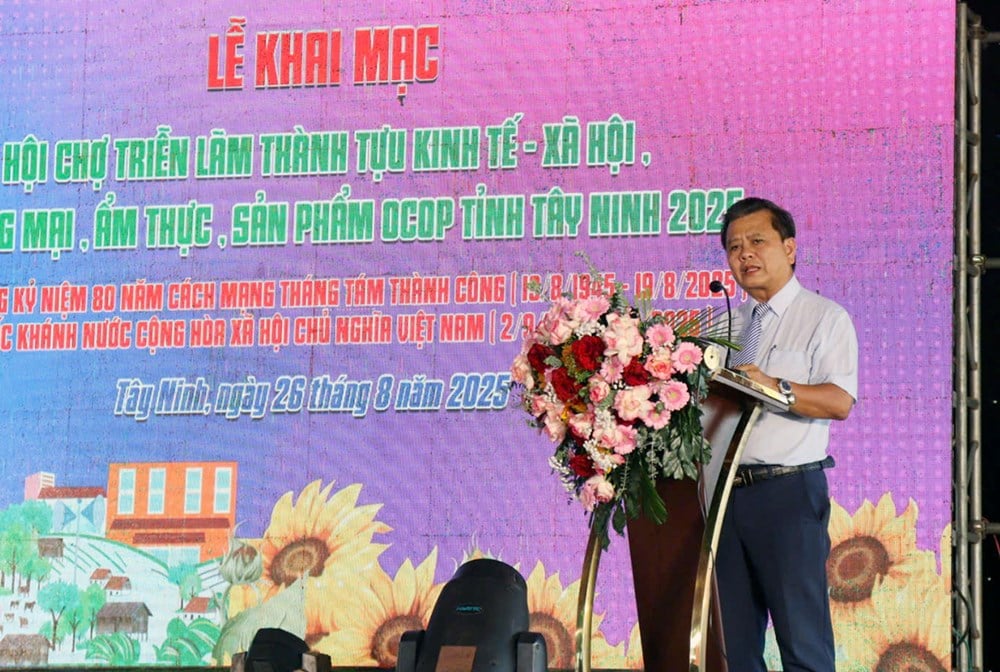 Tay Ninh eröffnet Ausstellungsmesse zur Feier des 80. Nationalfeiertags – Foto 1