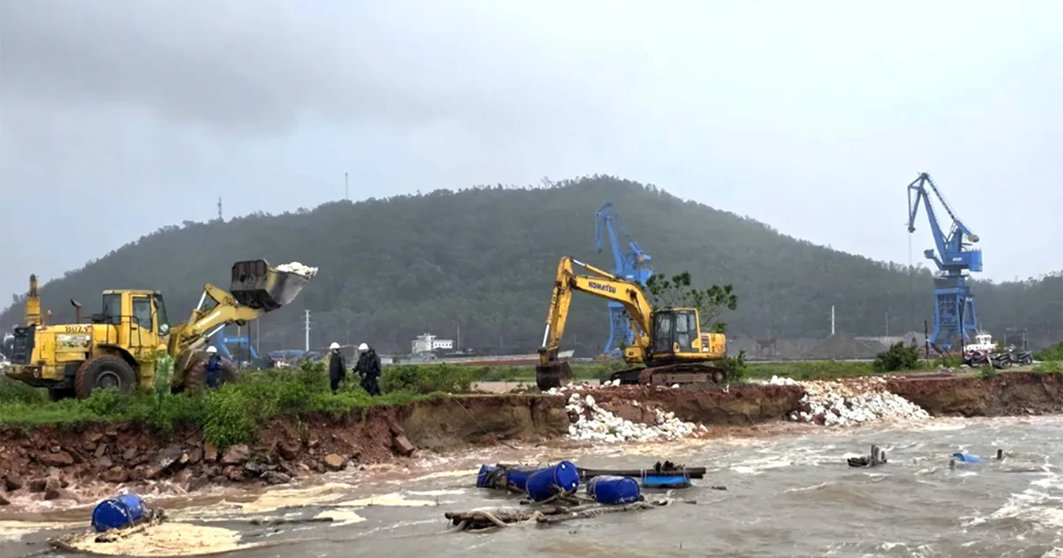 Alerte crue soudaine et glissement de terrain dans la région montagneuse du nord, de Thanh Hoa à Quang Tri