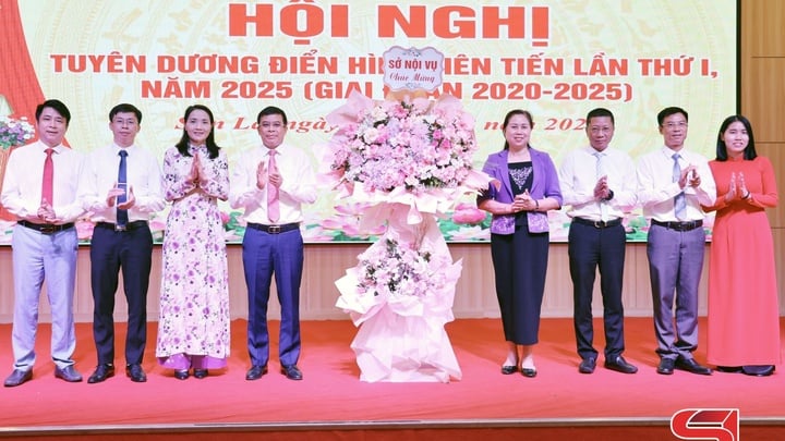Sở Xây dựng tuyên dương điển hình tiên tiến giai đoạn 2020-2025