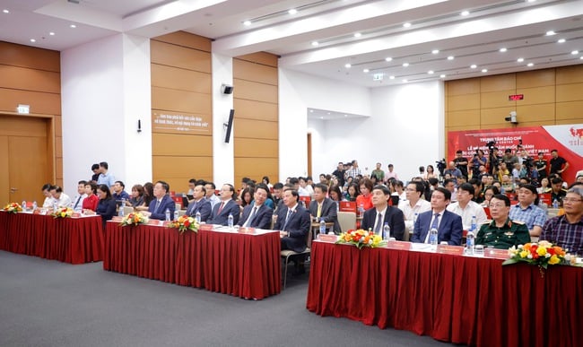 Khai trương Trung tâm Báo chí Lễ kỷ niệm 80 năm Ngày Quốc khánh - Ảnh 1.