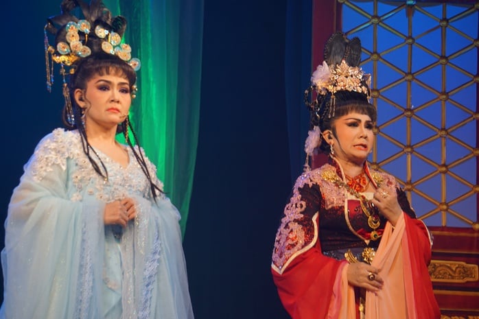 Trinh Trinh, Tu Suong, Xuan Truc បង្កើត​ចំណាប់​អារម្មណ៍​យ៉ាង​ស្រស់​ស្អាត​លើ 
