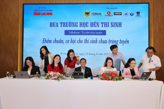 Điểm chuẩn gây bất ngờ chứ không bất thường- Ảnh 1.