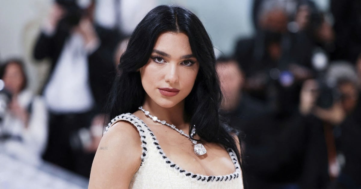World's top pop star Dua Lipa once wore the legendary 100-carat diamond