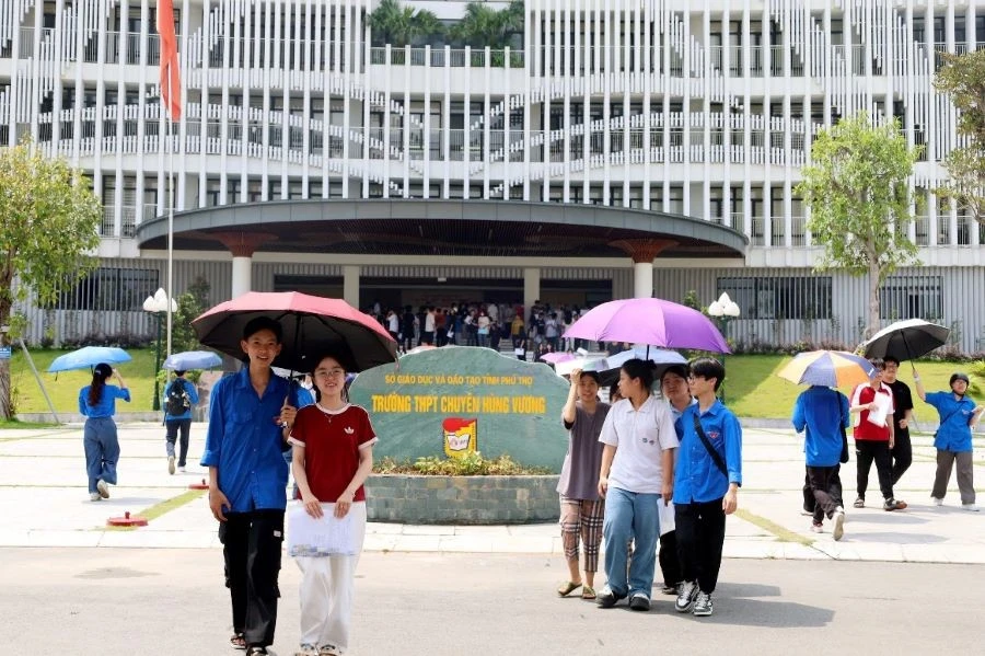 โรงเรียนเฉพาะทางหุ่งเวืองรับนักเรียนโอนผ่านการสอบเข้า