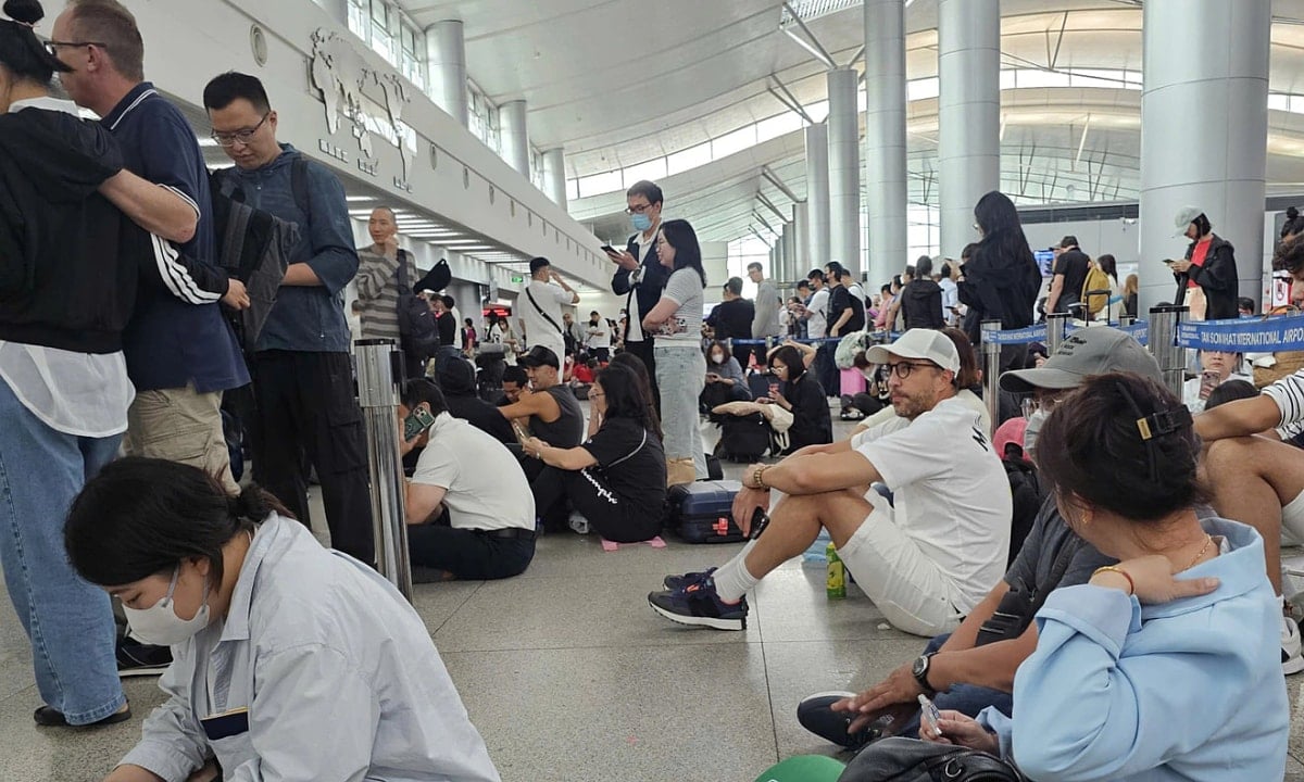 Passagierstau am internationalen Terminal Tan Son Nhat aufgrund eines Fehlers im Einwanderungssystem