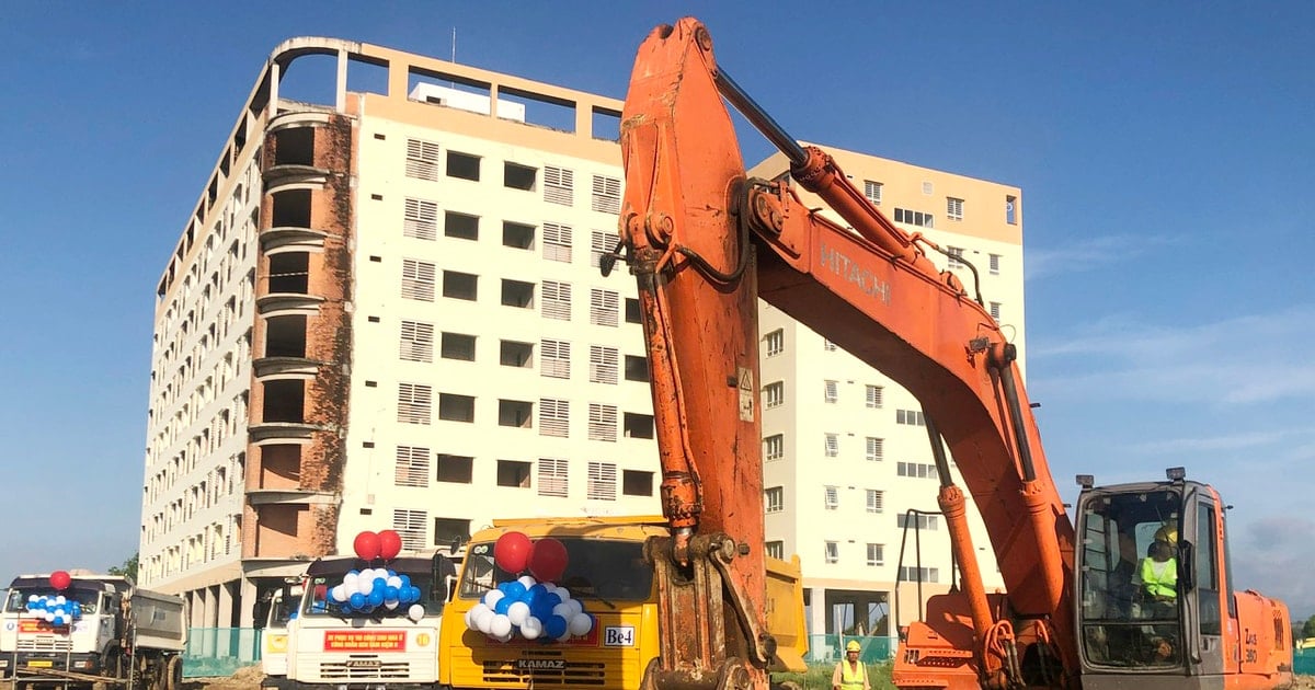 بناء مناطق سكنية مجاورة للمجمعات الصناعية: فرص سكنية للعمال، وزيادة القدرة التنافسية لجذب المشاريع
