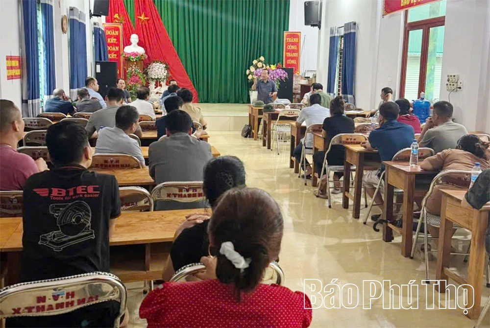 ទឹកភ្នែករដូវព្យុះនៅលើដីដែលមានហានិភ័យខ្ពស់នៃការរអិលបាក់ដី