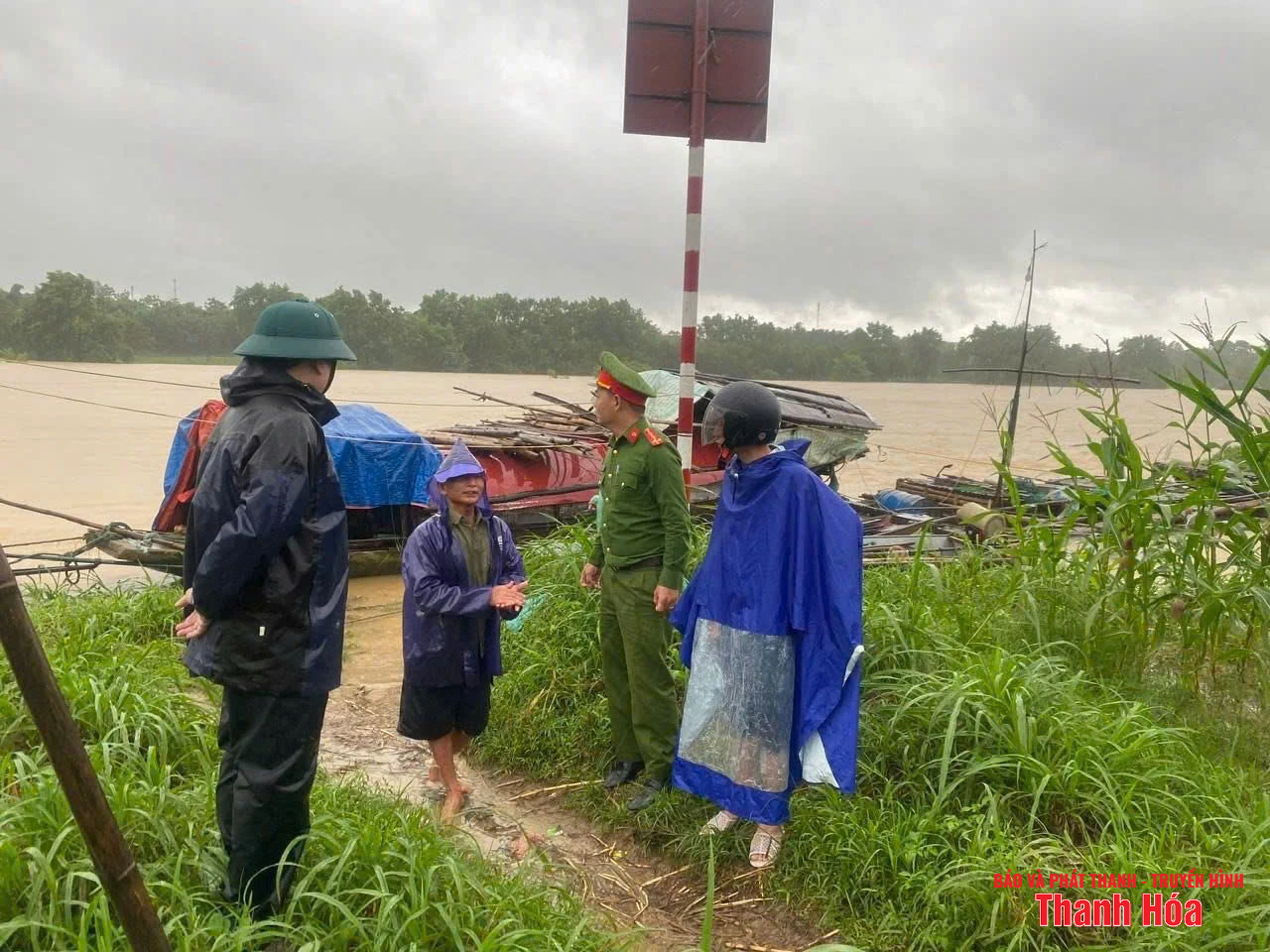 ទឹកជំនន់ ភាពឯកោក្នុងតំបន់; កំណត់ត្រាដំបូងនៃការខូចខាតផ្ទះ និងដំណាំជាច្រើន។