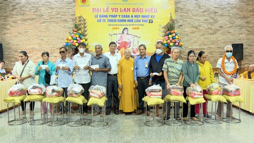 Filial piety lights up Vu Lan season at Thien Lam Pagoda - Go Ken