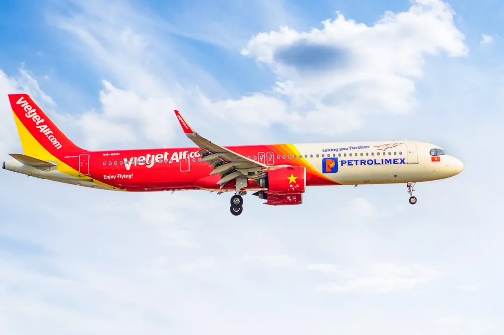 ក្រុមហ៊ុនអាកាសចរណ៍ Vietjet Air 1.jpg
