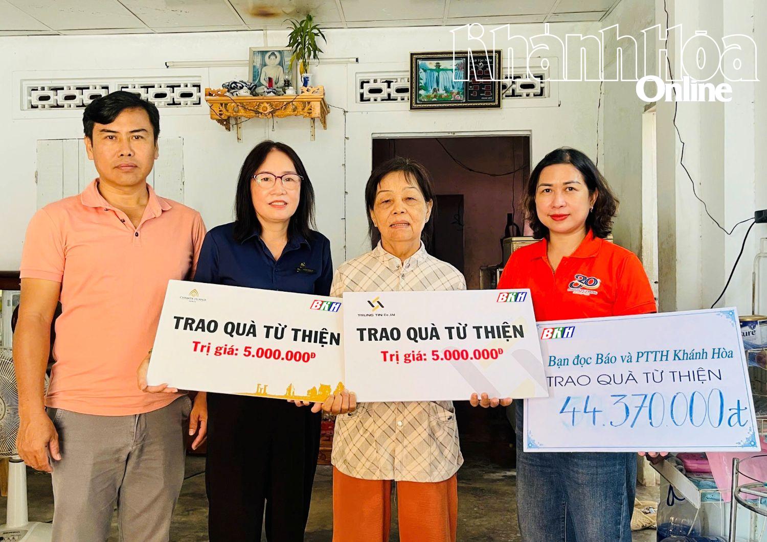 Los lectores donaron más de 66 millones de VND a Ngo Thien.