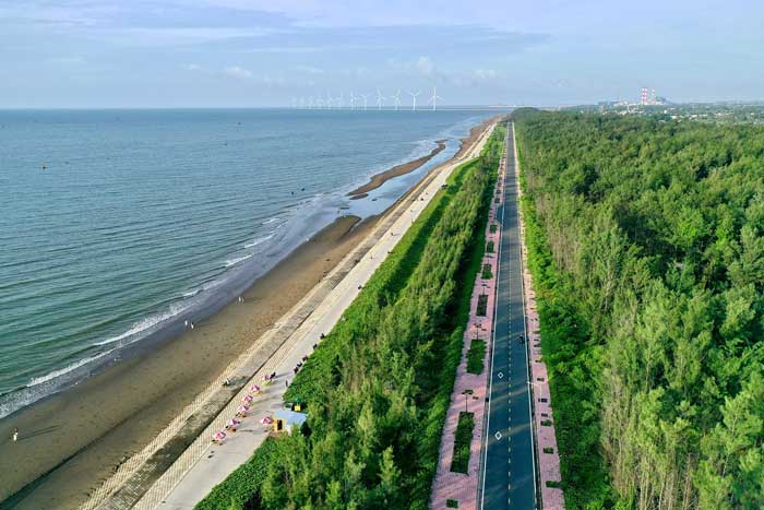 Kết nối các vùng ven biển, tạo không gian phát triển mới