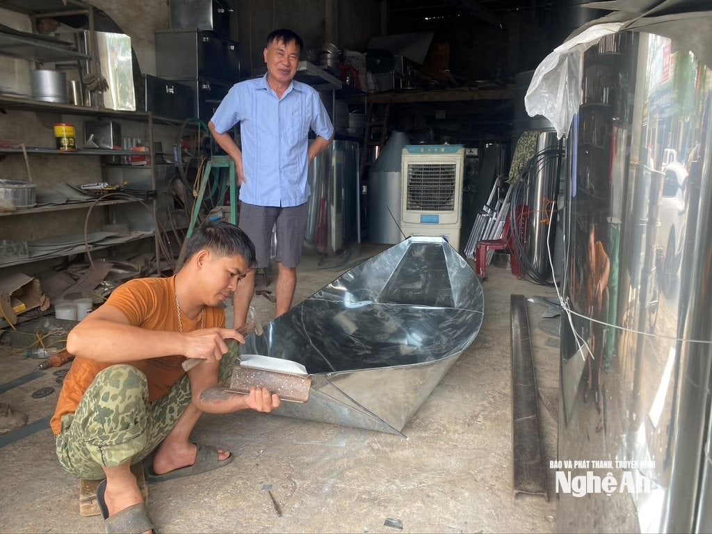 សាលា ២