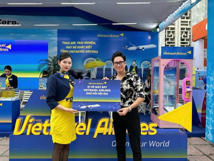 Vietravel Airlines tham gia Triển lãm Thành tựu đất nước nhân kỷ niệm 80 năm Quốc khánh- Ảnh 1.