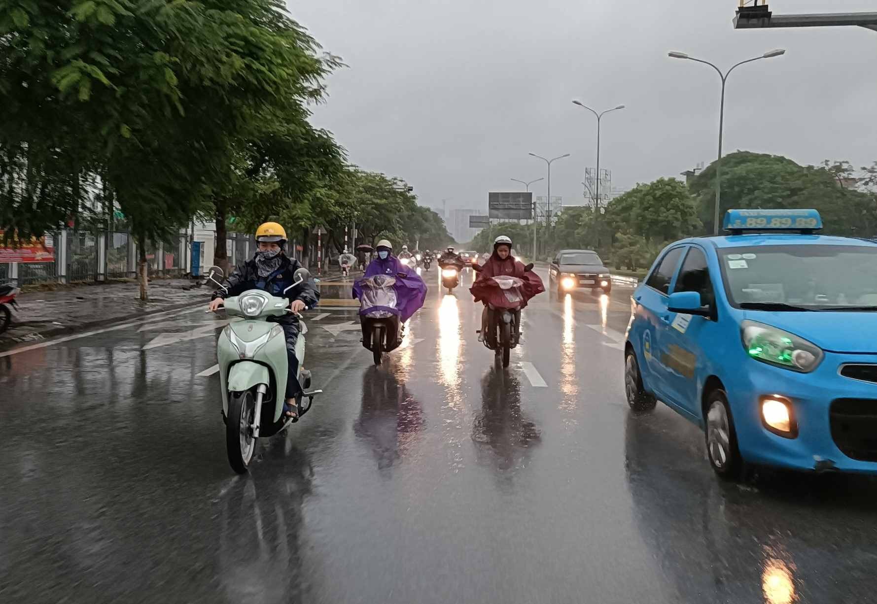 Alerte orage à l'ouest et au sud-ouest de Hai Phong